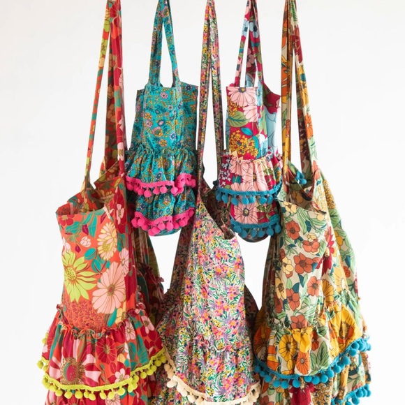 NWT small handbag pouch - Picture 3 of 3